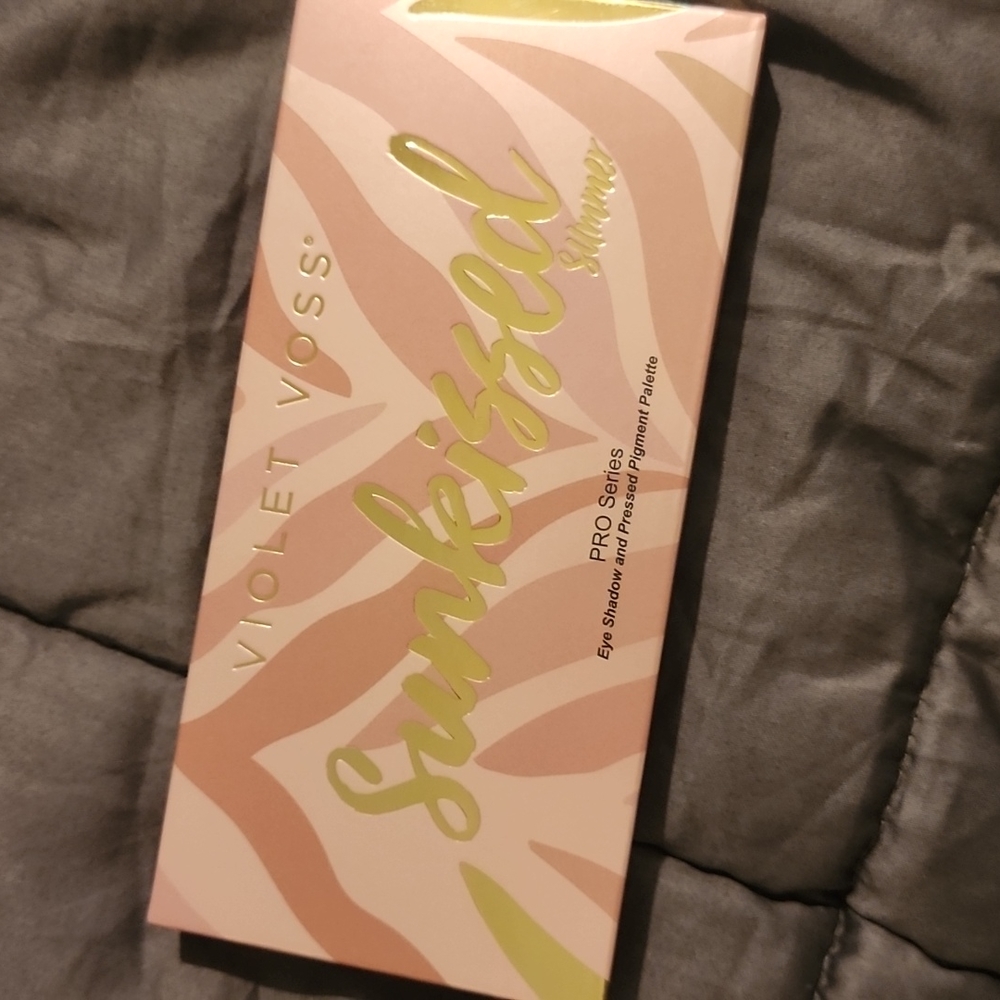 VIOLET VOSS Sunkissed Pro Series Eyeshadow